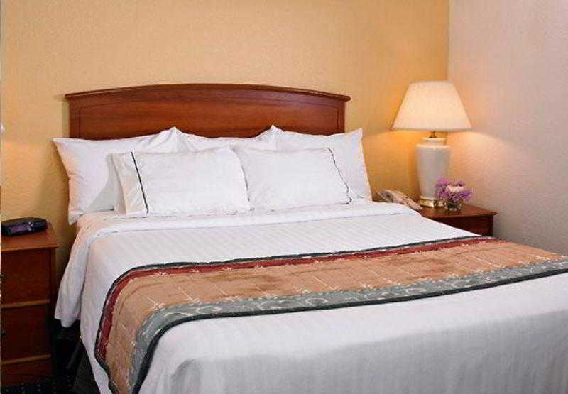 Towneplace Suites By Marriott Findlay Eksteriør billede